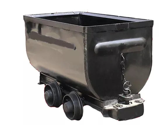 ¿Cómo pueden los equipos de transporte eliminar el tiempo de inactividad y la pérdida de material en el manejo a granel?